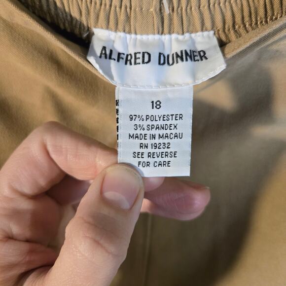 Alfred Dunner 18 Light Brown/Tan/Khaki Pull On Pants/Trousers [0461] - Picture 6 of 8